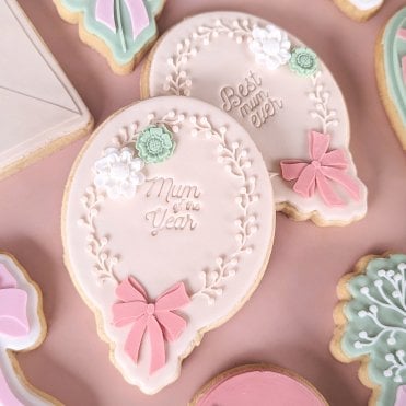Baby’s Breath Oval with Fancy Ribbon Stamp & Cutter