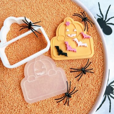 Bewitched Pumpkin Place Card + Cookie Cutter