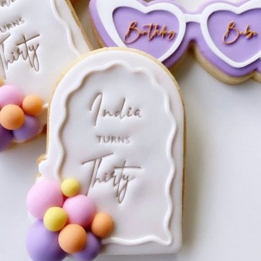Border Pop Wavy Arch with Garland Space Stamp & Cutter