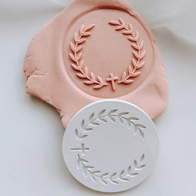 Boss Embossers Floral Border with Cross Round Stamp & Cutter