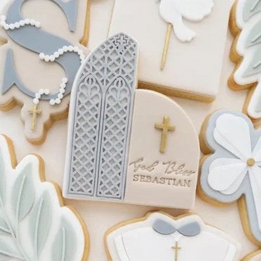 Detailed Arch with Cross Stamp & Cutter