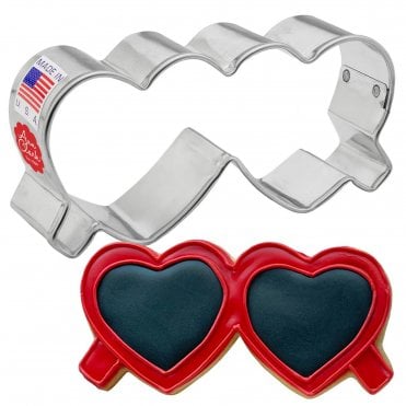 Heart Sunglasses Cookie Cutter – Shades of Love!