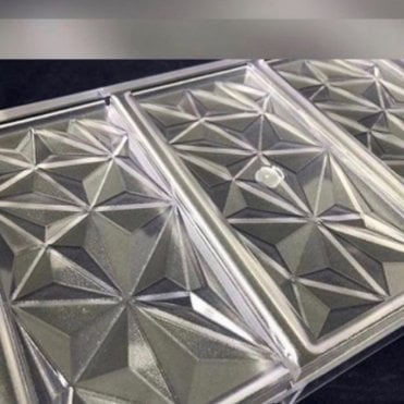 Geometric Chocolate Bar Polycarbonate Mould - 275 x 175 x 25mm - 3 Cavity