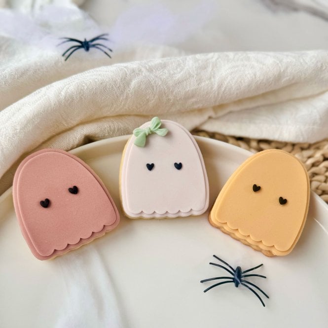 Oh My Cookie Heart-Eyed Ghost + Cookie Cutter