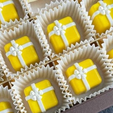 Polycarbonate Chocolate Mould - Gift - MA1991