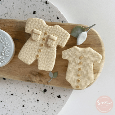 Buttoned Linen - Cookie Stamp